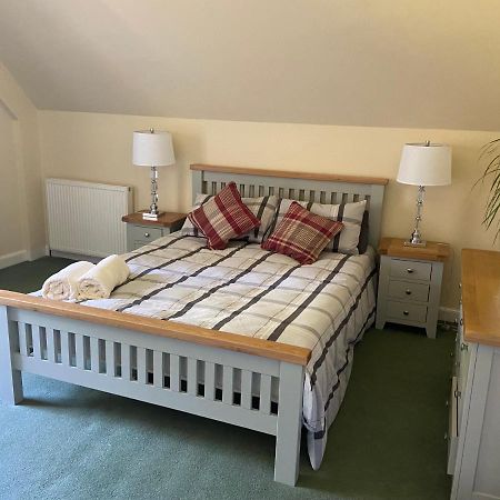 Fabulous 2 Bedroom House Just Outside Edinburgh Auchendinny Exterior foto